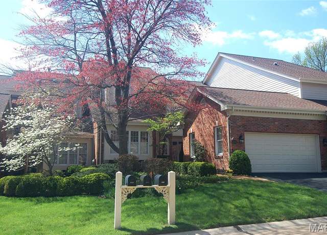Property at 13332 Fairfield Square Dr, Town And Country, MO 63017, 3 beds, 3.5 baths