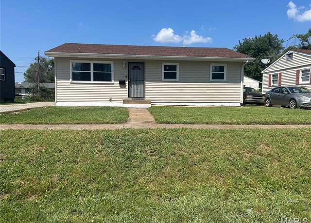 Property at 23 School St, East Saint Louis, IL 62206, 3 beds, 1 bath