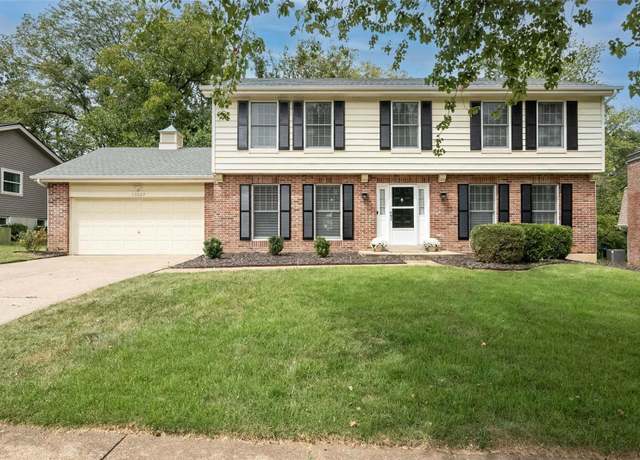 Property at 15027 Valley Ridge Dr, Chesterfield, MO 63017, 4 beds, 3.5 baths