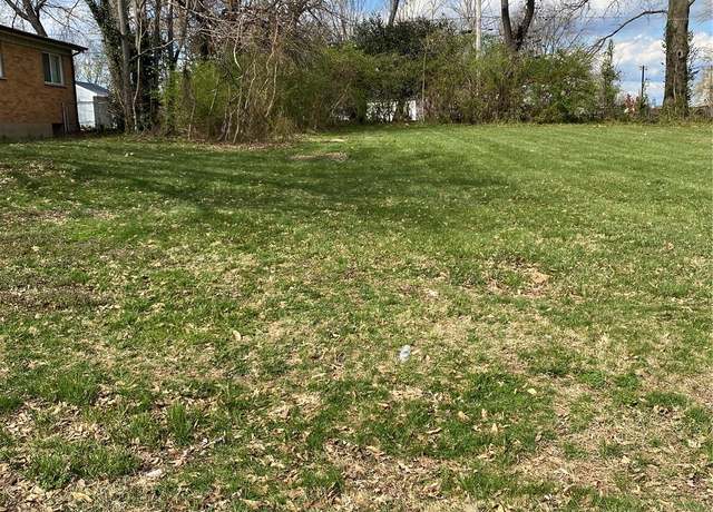 Property at 9057 Bobb Ave, St Louis, MO 63114