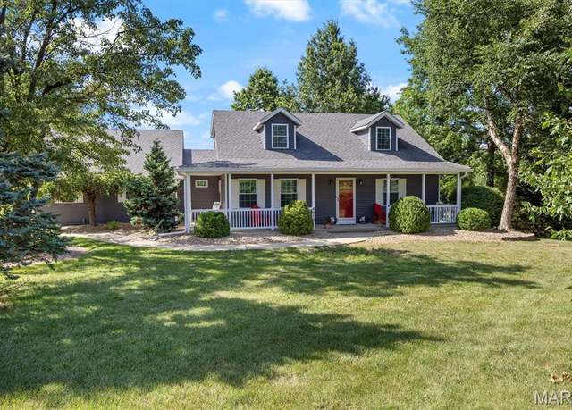 Property at 4618 Levis Ln, Godfrey, IL 62035, 4 beds, 4 baths