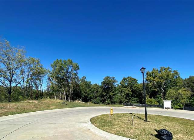 Property at 2045 Lily Ave, Kirkwood, MO 63122