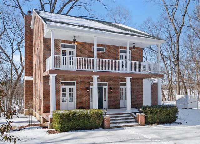 Property at 13301 Sugar Creek Rd, Highland, IL 62249, 4 beds, 3.5 baths