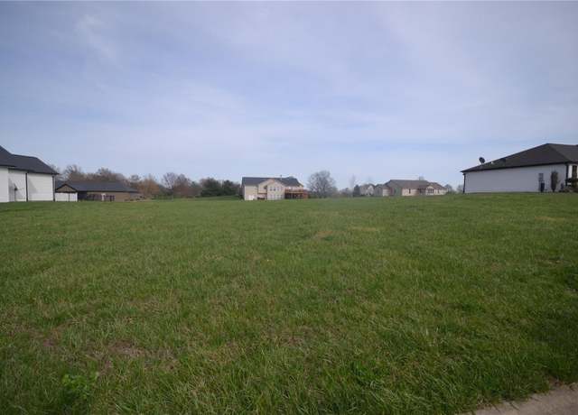 Property at 4017 Autumn Oak Dr, Smithton, IL 62285
