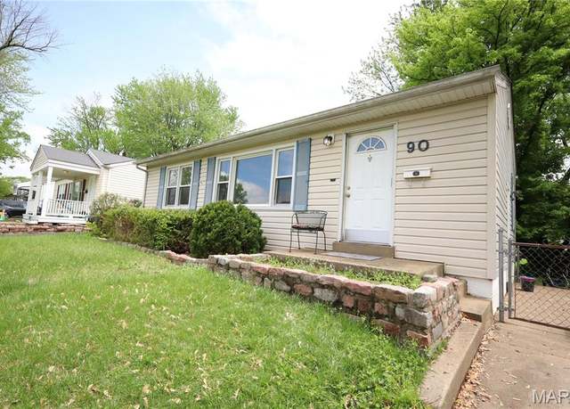 Property at 90 La Sierra Dr, Florissant, MO 63031, 2 beds, 1 bath