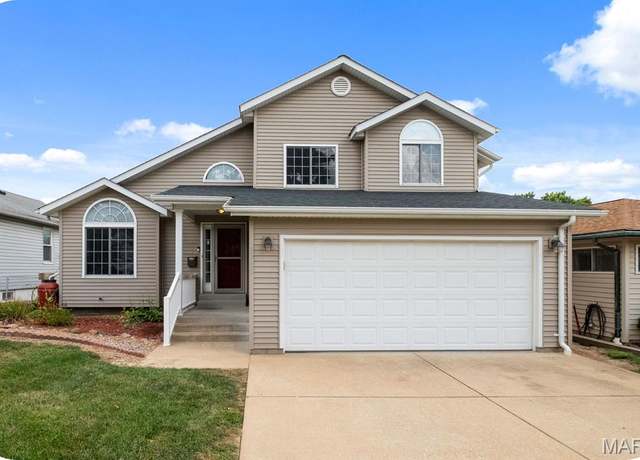 Property at 5700 Arthur, St Louis, MO 63139, 3 beds, 2.5 baths