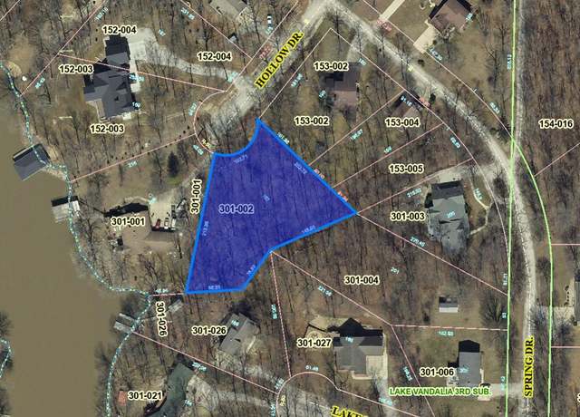 Property at 1912 Hollow Dr, Vandalia, IL 62471