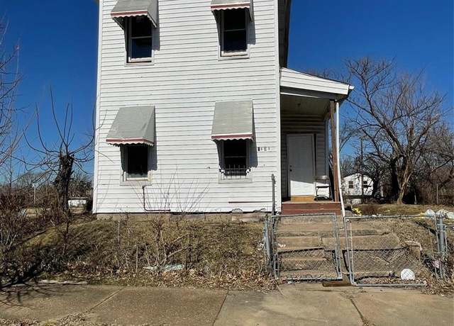 Property at 2131 E De Soto Ave, St Louis, MO 63107, 3 beds, 1 bath