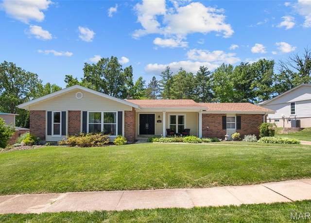 Property at 116 Lea Meadows Dr, Ballwin, MO 63011, 3 beds, 3 baths