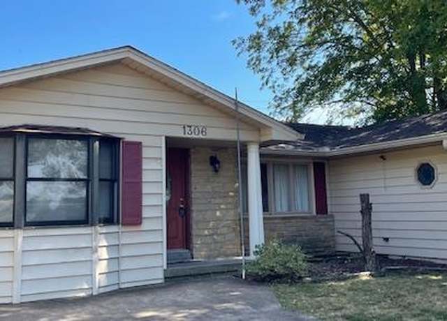 Property at 1306 Victoria Dr, Cape Girardeau, MO 63701, 3 beds, 1.5 baths