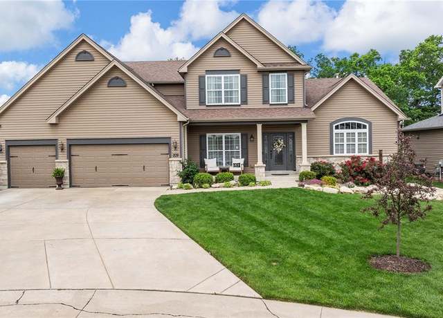 Property at 209 Wyndemere Ln, Lake St Louis, MO 63367, 4 beds, 3.5 baths