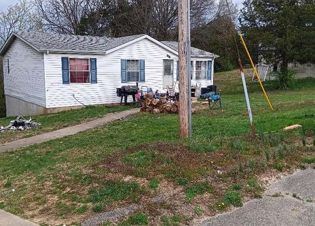 Property at 297 Vistaview Dr, Villa Ridge, MO 63089, 3 beds, 2 baths