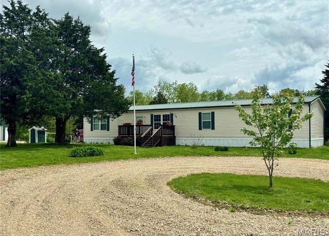 Property at 16464 Carthage Rd, Dixon, MO 65459, 4 beds, 2 baths