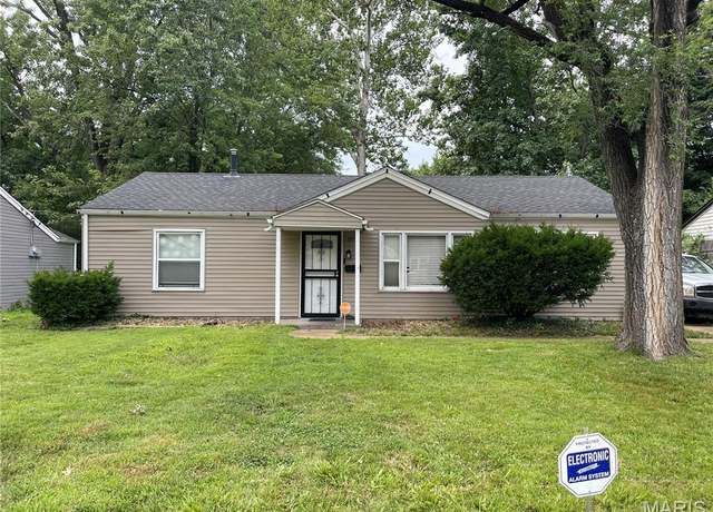 Property at 9721 Vickie Pl, St Louis, MO 63136, 3 beds, 1 bath