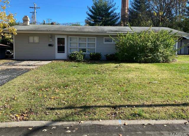 Property at 8 Brightwell Ct, Florissant, MO 63031, 3 beds, 1.5 baths