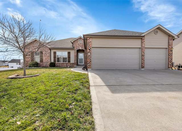 Property at 20 Timber Trace Ct, Wentzville, MO 63385, 4 beds, 3 baths