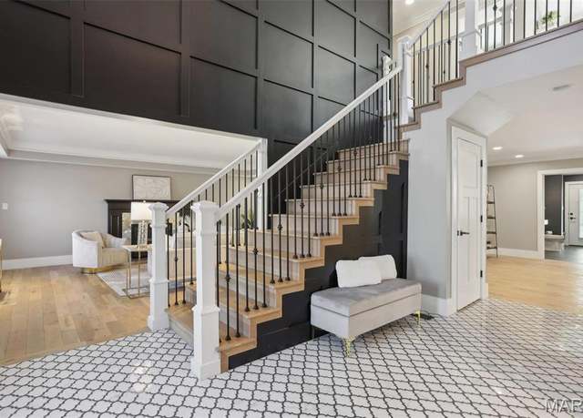 Property at 30 Bellerive Country Club Grounds Dr, St Louis, MO 63141, 7 beds, 6 baths