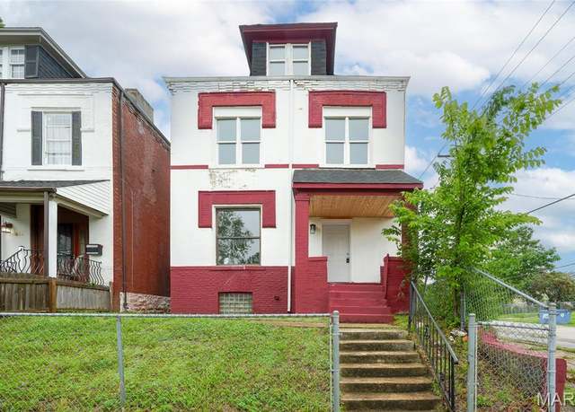 Property at 919 Pendleton Ave, St Louis, MO 63108, 4 beds, 2.5 baths