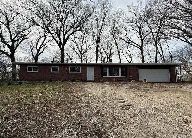 Property at 1227 Teson Rd, Hazelwood, MO 63042, 4 beds, 1.5 baths