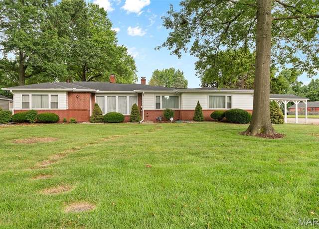 Property at 2100 Cottage Ave, Granite City, IL 62040, 3 beds, 1 bath