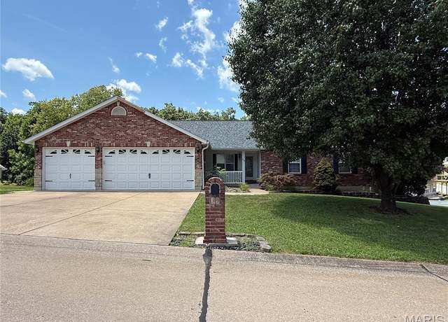 Property at 59 Ashford Pl, Festus, MO 63028, 5 beds, 3 baths