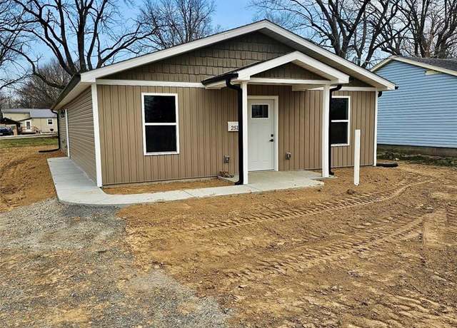 Property at 2514 James St, Scott City, MO 63780, 3 beds, 2 baths