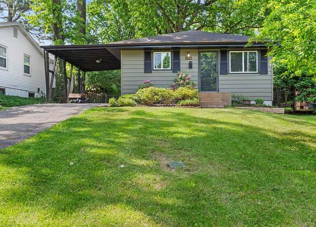 Property at 426 E Glendale Rd, St Louis, MO 63119, 3 beds, 1 bath