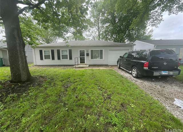 Property at 1126 Saint Benedict Dr, East Saint Louis, IL 62206, 3 beds, 1 bath