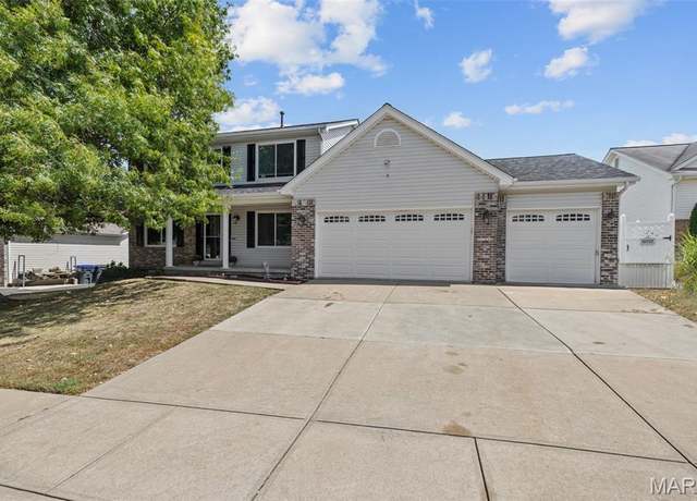 Property at 6 Covered Wagon Trail Ct, St Peters, MO 63376, 3 beds, 2.5 baths