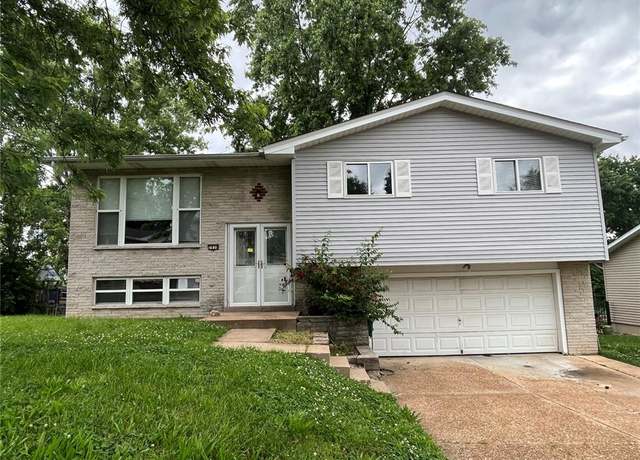 Property at 2638 Georgia Dr, Arnold, MO 63010, 3 beds, 2 baths