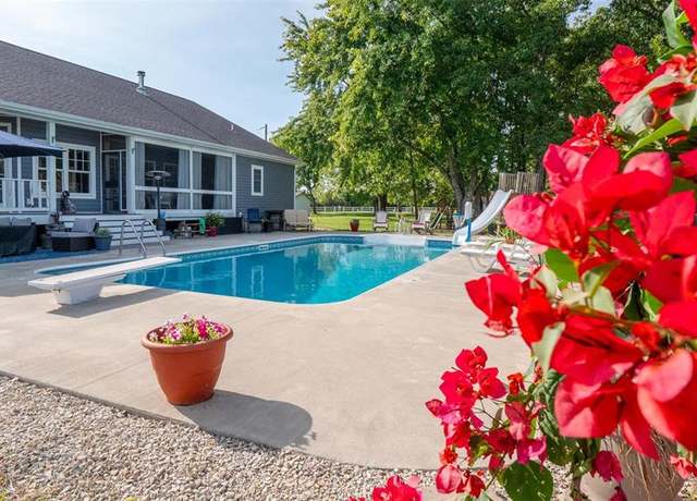 Property at 3893 Hwy EE, Owensville, MO 65066, 5 beds, 3 baths