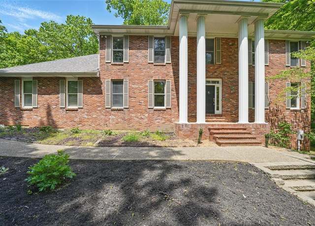 Property at 2329 Brookhollow Ln, Wildwood, MO 63038, 4 beds, 3.5 baths