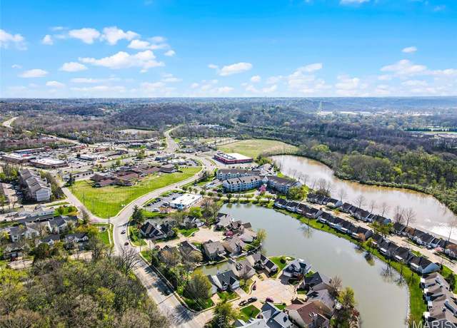 Property at 3317 Lower Lakes Estates Dr, Valley Park, MO 63088, 3 beds, 3 baths