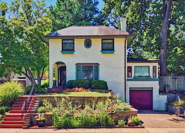 Property at 7120 Lindell Blvd, University City, MO 63130, 3 beds, 2.5 baths