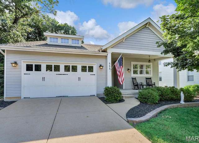 Property at 468 N Clay Ave, Kirkwood, MO 63122, 4 beds, 2.5 baths