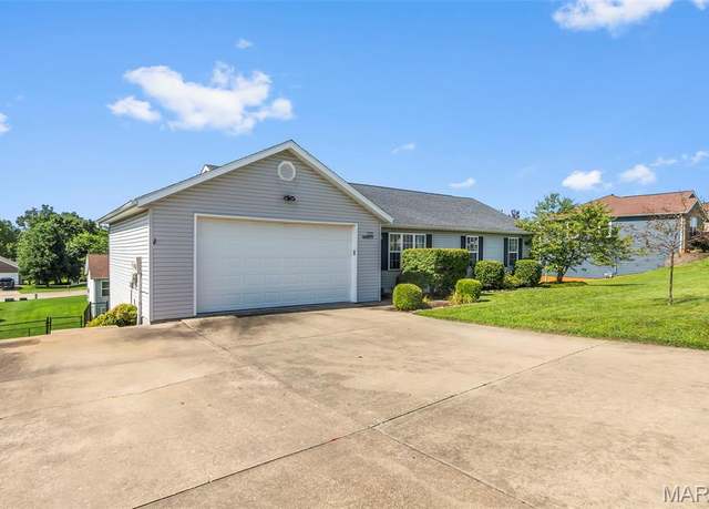 Property at 2535 Mansfield Pl, Jackson, MO 63755, 5 beds, 3 baths