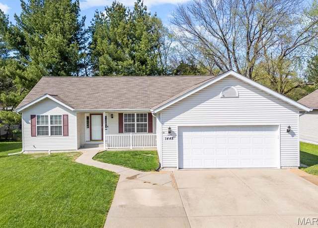 Property at 1448 Manchester Dr, O'fallon, IL 62269, 3 beds, 3 baths