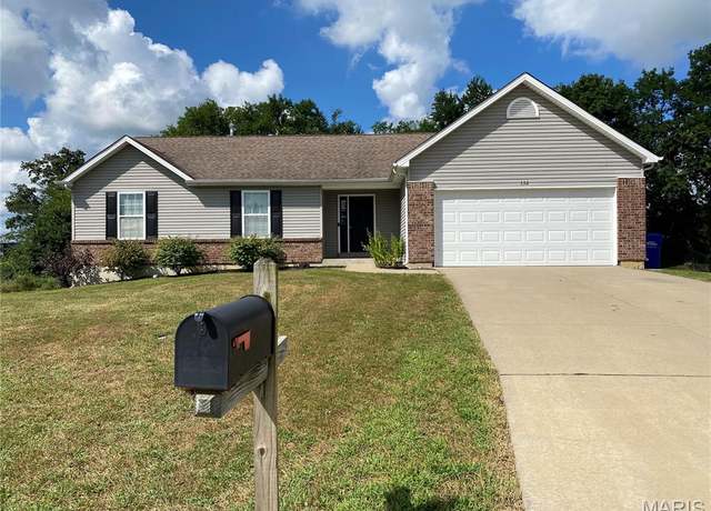 Property at 132 Sweetgum Dr, Troy, MO 63379, 3 beds, 2 baths