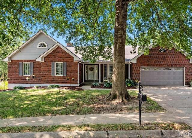 Property at 1321 Engle Creek Dr, O'fallon, IL 62269, 4 beds, 3 baths