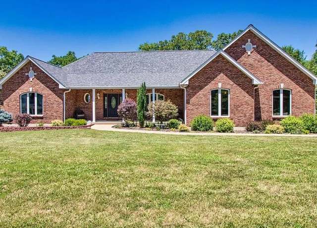 Property at 555 Kensington Pl, Festus, MO 63028, 8 beds, 5 baths