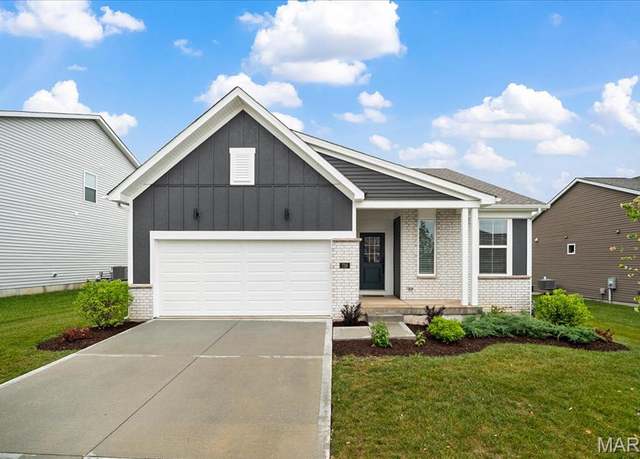 Property at 719 Myatt Dr, Wentzville, MO 63385, 3 beds, 2 baths