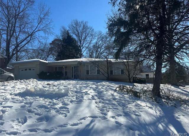 Property at 9908 Gilbrook Ave, St Louis, MO 63119, 3 beds, 2 baths