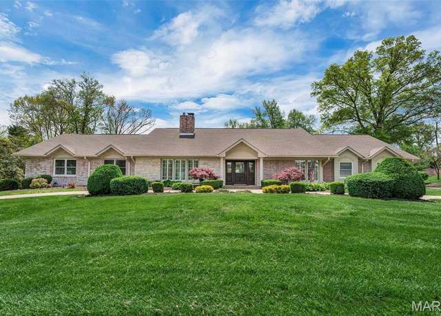 Property at 4 Mosley Acres, St Louis, MO 63141, 5 beds, 4.5 baths
