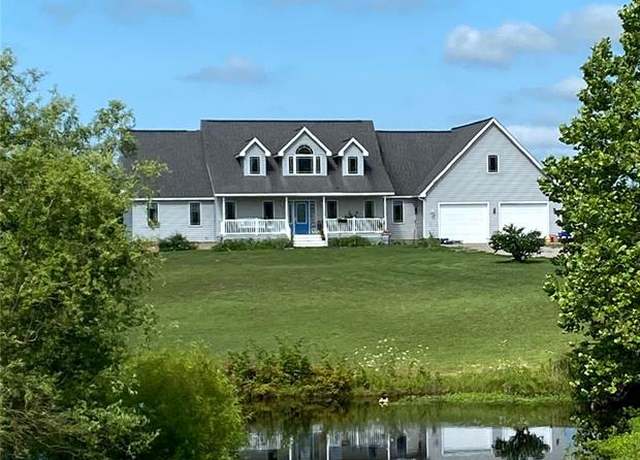 Property at 271 Pleasant Knoll Rd, Stoutland, MO 65567, 3 beds, 4.5 baths