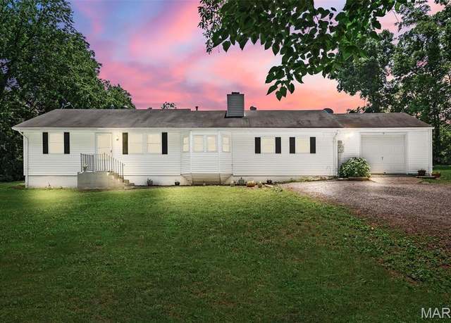 Property at 8 Marian Dr, O'fallon, MO 63368, 3 beds, 1 bath