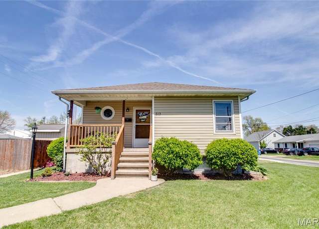 Property at 513 E Arch St, Jerseyville, IL 62052, 2 beds, 1 bath