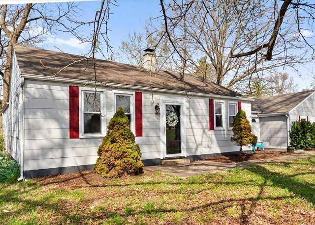 Property at 955 Green Mount Ln, Belleville, IL 62220, 3 beds, 1 bath