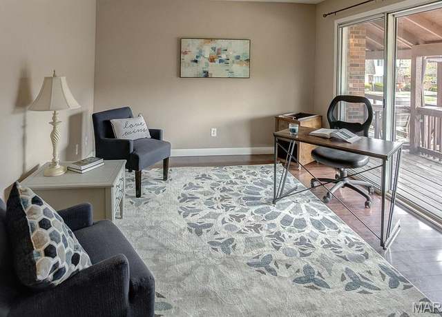 Property at 1811 Ramada Blvd #6, Collinsville, IL 62234, 2 beds, 1.5 baths