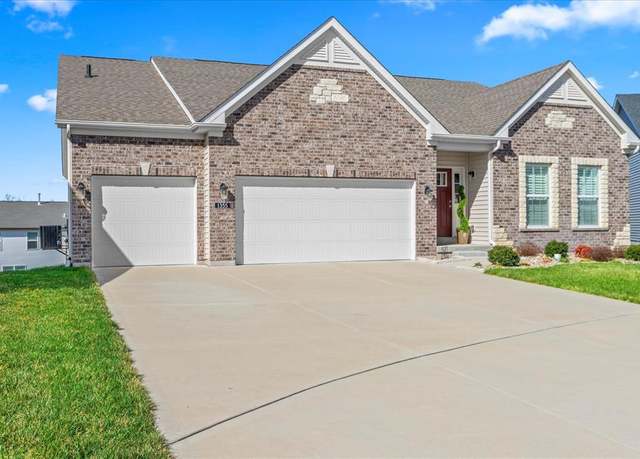 Property at 1355 Bloomfield Dr, Eureka, MO 63025, 5 beds, 3 baths