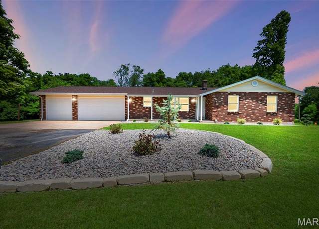 Property at 1735 Wilmer Rd, Wentzville, MO 63385, 3 beds, 2 baths
